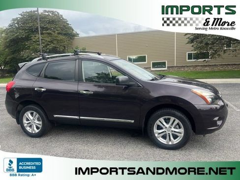 Used 2015 Nissan Rogue S w/ Convenience Package AWD/4WD image 1