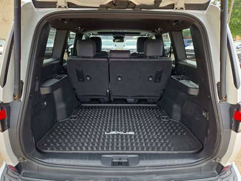 Used 2024 Lexus GX 550 AWD/4WD image 12