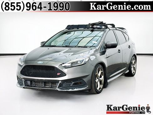 Used 2016 Ford Focus ST FWD image 1