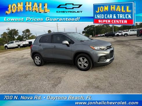 Used 2020 Chevrolet Trax LS w/ Tint and Cruise Package FWD image 17