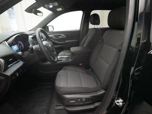 Used 2023 Chevrolet Traverse LT w/ LPO, Floor Liner Package AWD/4WD image 7