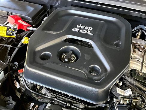 Used 2021 Jeep Wrangler Sport S image 25