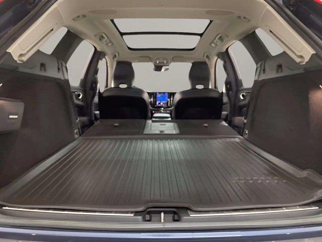Used 2023 Volvo XC60 B5 Plus w/ Climate Package AWD/4WD image 81