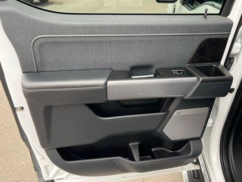 Used 2023 Ford F150 Lariat image 19