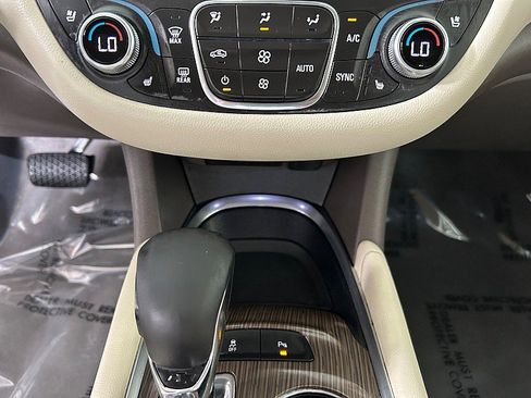 Used 2024 Chevrolet Malibu LT image 20