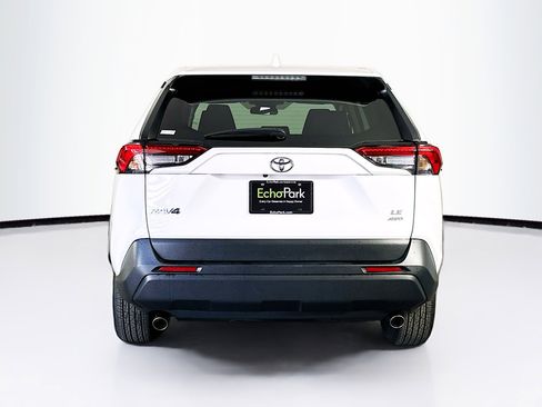 Used 2025 Toyota RAV4 LE image 7