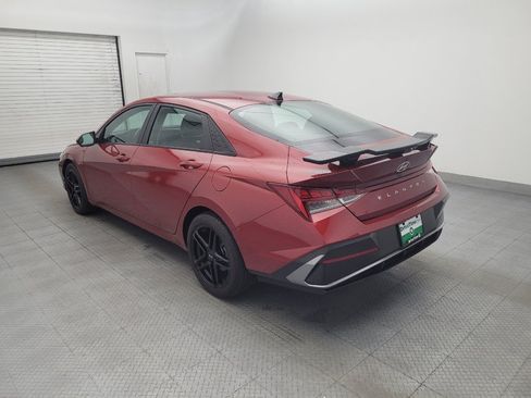 Used 2024 Hyundai Elantra SEL w/ Convenience Package FWD image 5