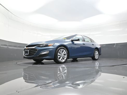 Used 2024 Chevrolet Malibu LT image 11