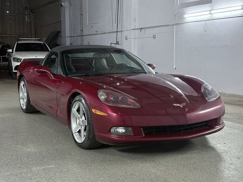 Used 2006 Chevrolet Corvette Convertible w/ Preferred Equipment Group image 4