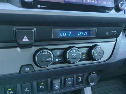 Used 2022 Toyota Tacoma TRD Off-Road w/ Technology Package image 25