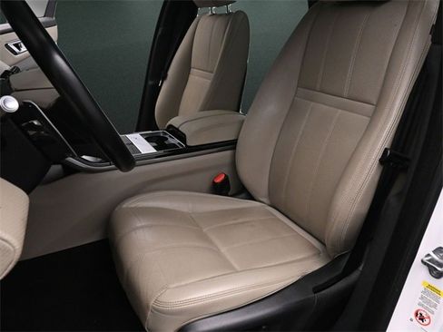 Used 2022 Land Rover Range Rover Velar R-Dynamic S image 12