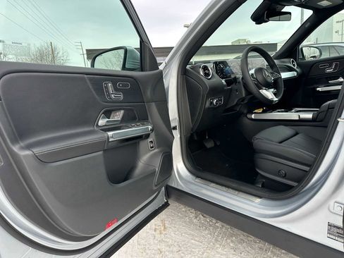 Used 2026 Mercedes-Benz GLB 250 4MATIC image 19