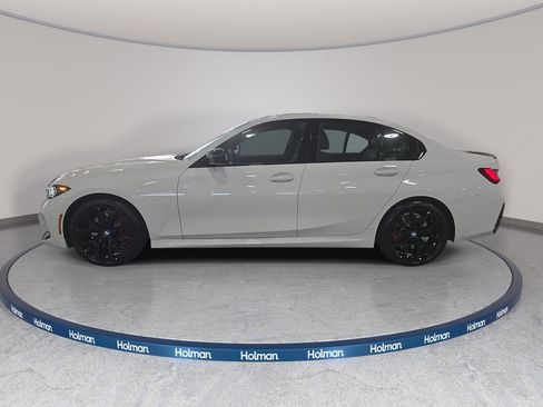 Used 2026 BMW 330i Sedan w/ M Sport Package image 9