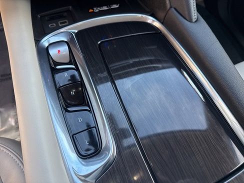 Used 2023 Buick Enclave Premium w/ Experience Buick Package image 20