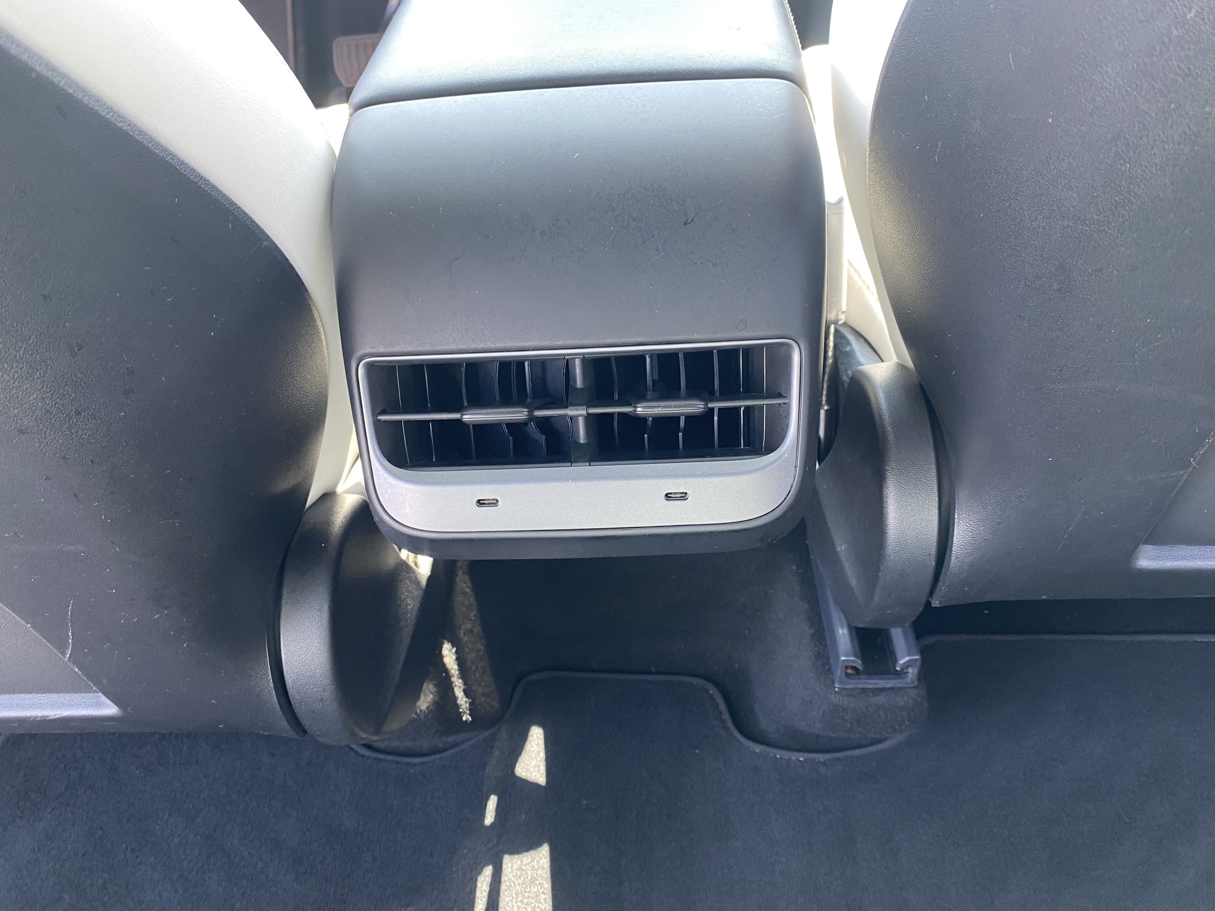Used 2021 Tesla Model Y Long Range AWD/4WD image 19