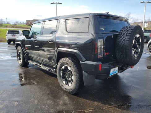 Used 2024 GMC Hummer EV 2X w/ Extreme Off-Road Package AWD/4WD image 6