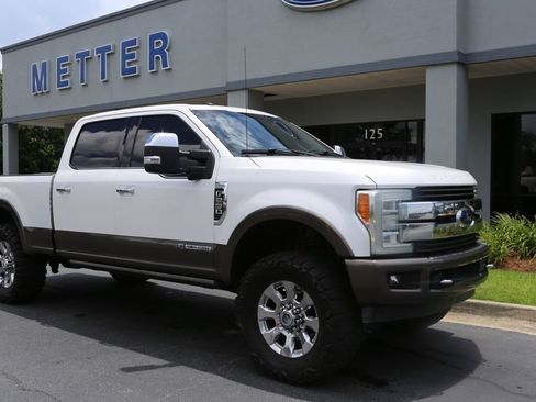 Used 2017 Ford F250 King Ranch w/ King Ranch Ultimate Package AWD/4WD image 2