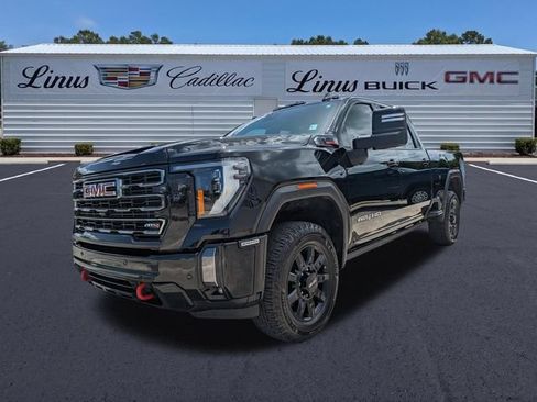 Used 2024 GMC Sierra 2500 AT4 w/ AT4 Premium Plus Package AWD/4WD image 8