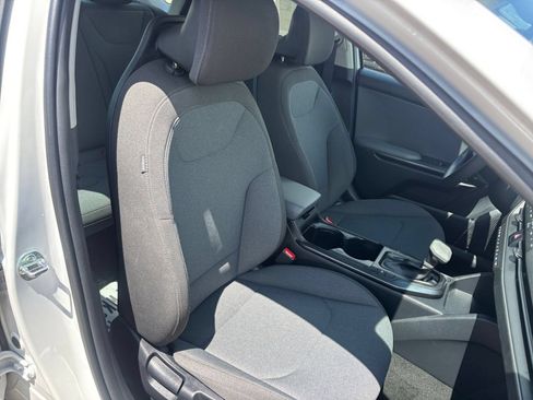 Used 2025 Kia K4 FWD image 30