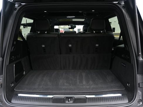 Used 2023 Jeep Grand Wagoneer 4WD w/ Convenience Group III image 29