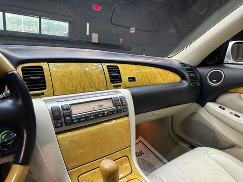 Used 2002 Lexus SC 430 Convertible RWD image 15