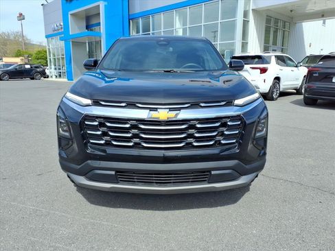 Used 2025 Chevrolet Equinox LT AWD/4WD image 4