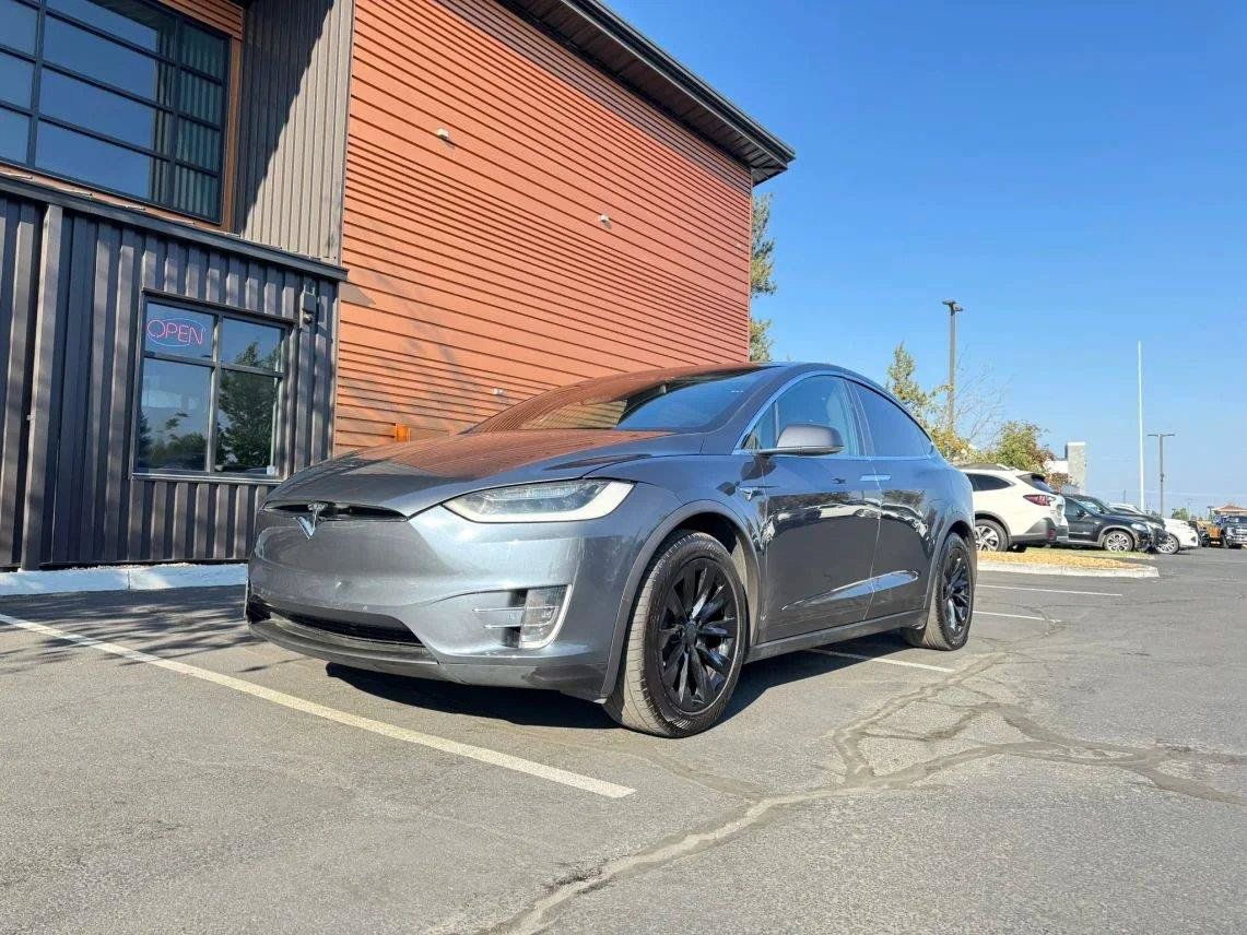 Used 2018 Tesla Model X 75D AWD/4WD image 1