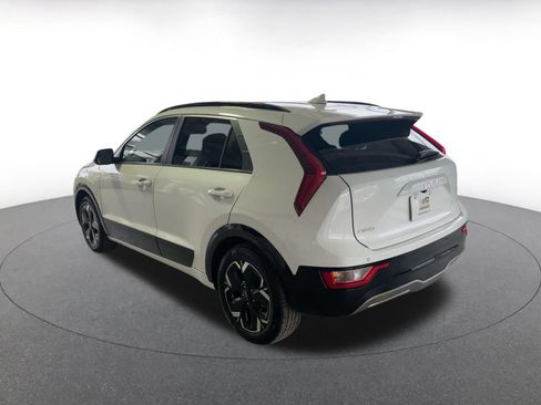 Used 2023 Kia Niro Wind image 11
