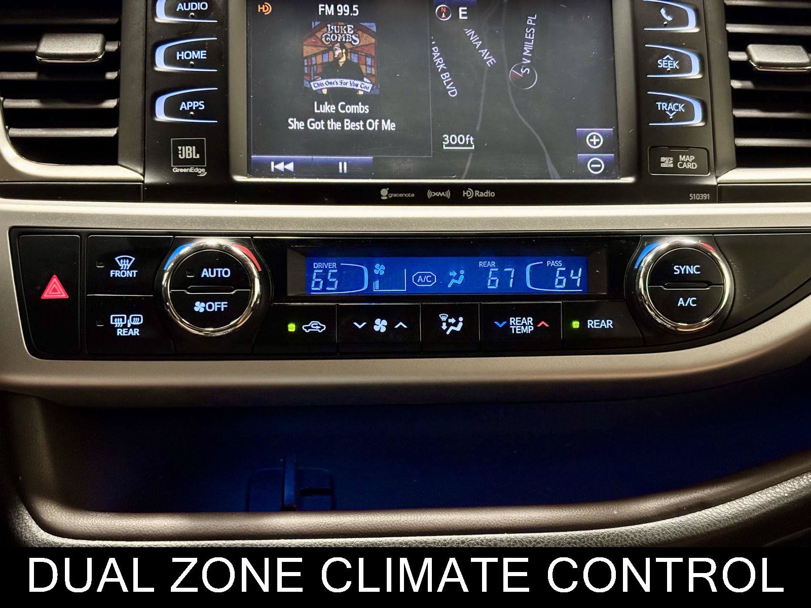 Used 2019 Toyota Highlander Limited Platinum AWD/4WD image 34
