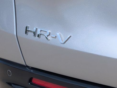 Certified 2025 Honda HR-V EX-L image 30