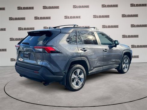 Used 2025 Toyota RAV4 XLE image 5