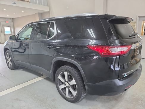Used 2018 Chevrolet Traverse LT image 7