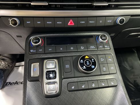 Used 2023 Hyundai Palisade Limited image 35