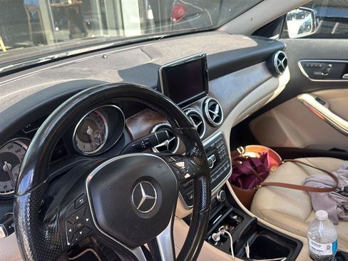 Used 2015 Mercedes-Benz GLA 250 4MATIC image 4