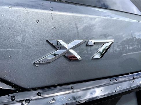 Used 2025 BMW X7 xDrive40i w/ M Sport Package image 8