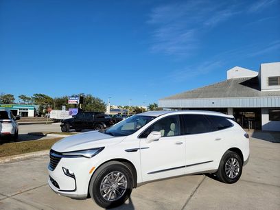 Used 2023 Buick Enclave Essence