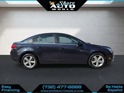 Used 2015 Chevrolet Cruze LT FWD image 4