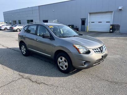 Used 2014 Nissan Rogue S w/ Convenience Package