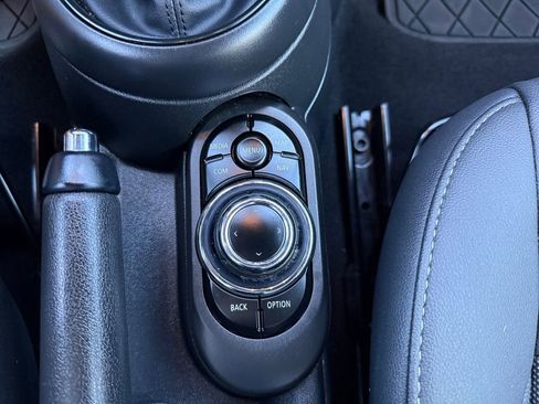 Used 2023 MINI Cooper Signature image 21