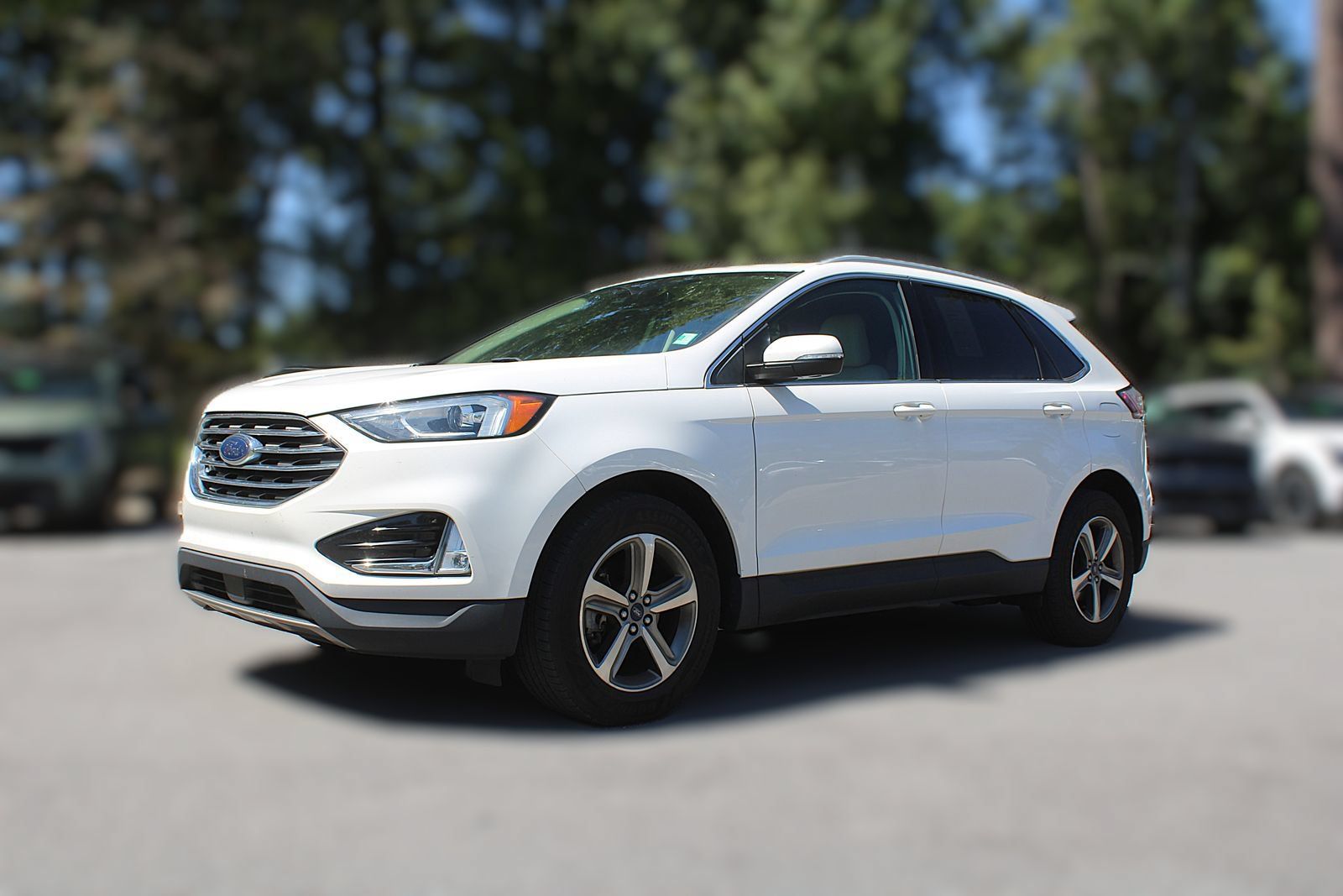 Used 2020 Ford Edge SEL w/ Convenience Package FWD image 3