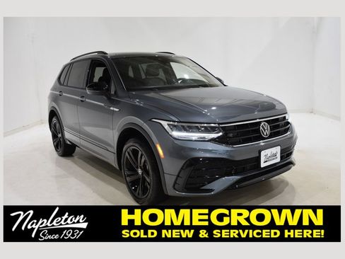 Used 2024 Volkswagen Tiguan SE R-Line image 1