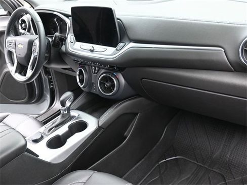 Used 2023 Chevrolet Blazer LT w/ LPO, Black Grille Bar Package image 28