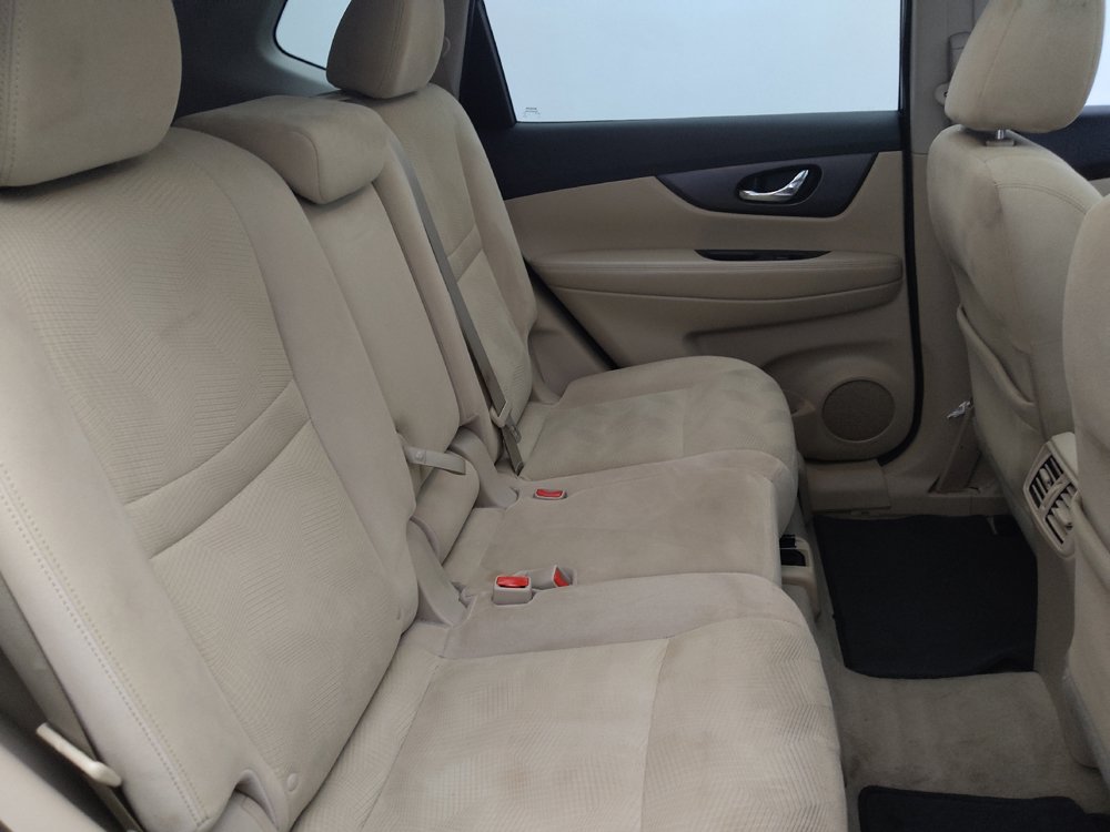 Used 2015 Nissan Rogue SV w/ SV Premium Package FWD image 19