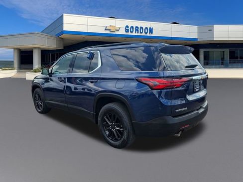Used 2023 Chevrolet Traverse LT FWD image 3