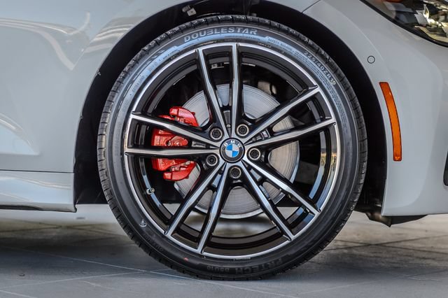 Used 2022 BMW 330i Sedan w/ M Sport Package RWD image 16