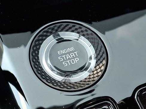 New 2026 Kia Niro EX FWD image 18