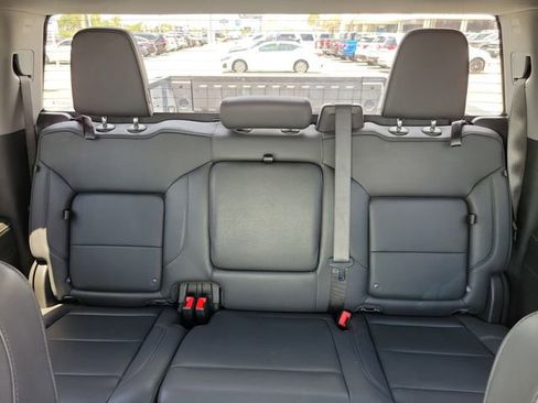 Used 2025 GMC Sierra 1500 SLT RWD image 15
