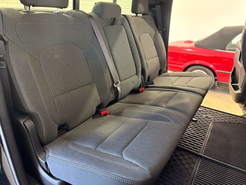 Used 2020 RAM 1500 Big Horn RWD image 33