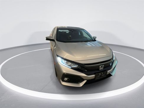 Used 2018 Honda Civic EX image 1