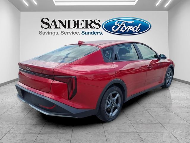 Used 2025 Kia K4 FWD image 2